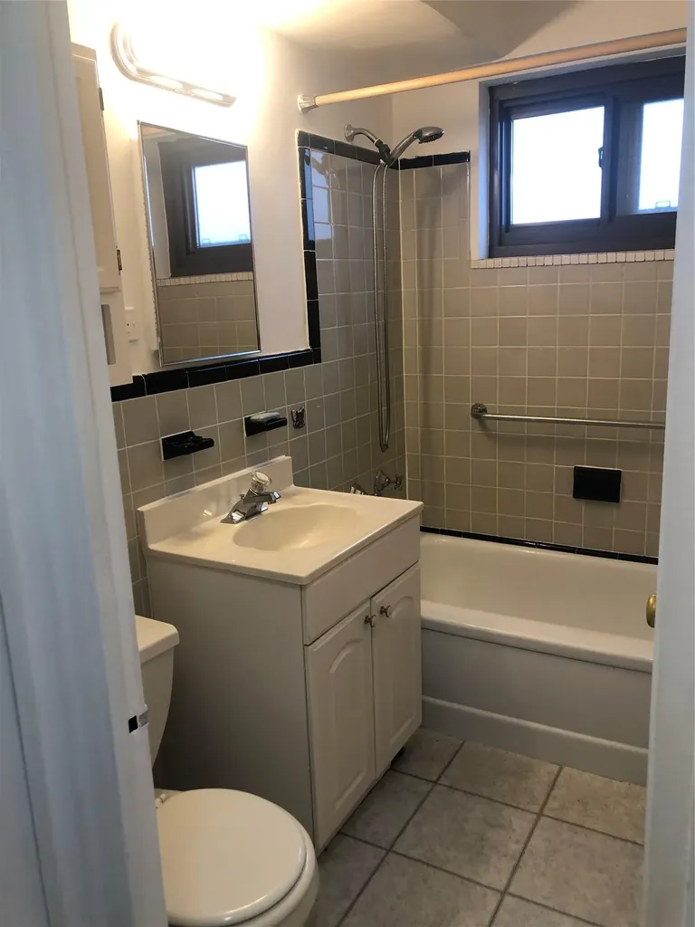 2180 33rd Road Astoria NY 11106