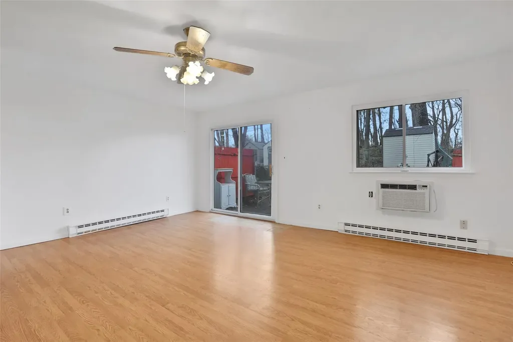 8 Roundtree Court Beacon NY 12508
