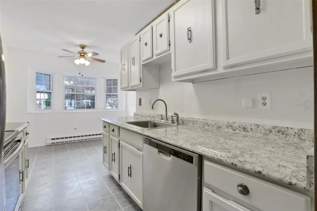 8 Roundtree Court Beacon NY 12508