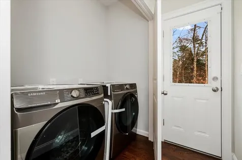 1 Stephanie Court Ridge NY 11961