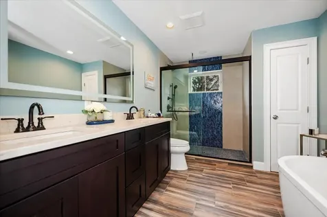 1 Stephanie Court Ridge NY 11961