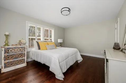 1 Stephanie Court Ridge NY 11961