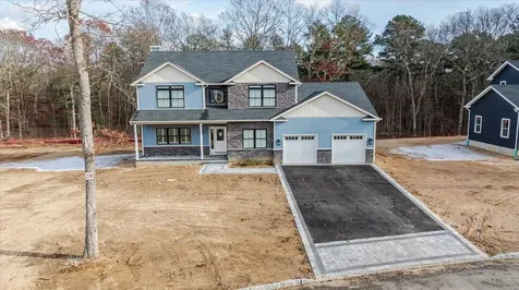 1 Stephanie Court Ridge NY 11961