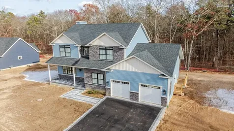 1 Stephanie Court Ridge NY 11961