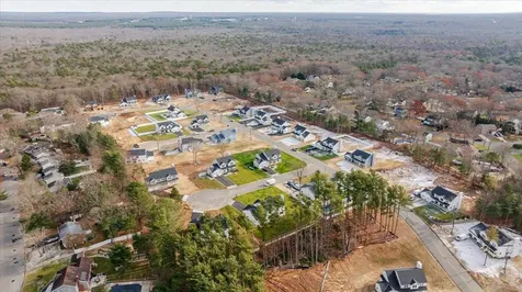 1 Stephanie Court Ridge NY 11961