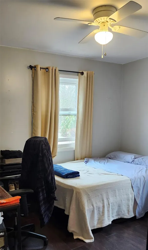 5 Karls Road Yaphank NY 11980