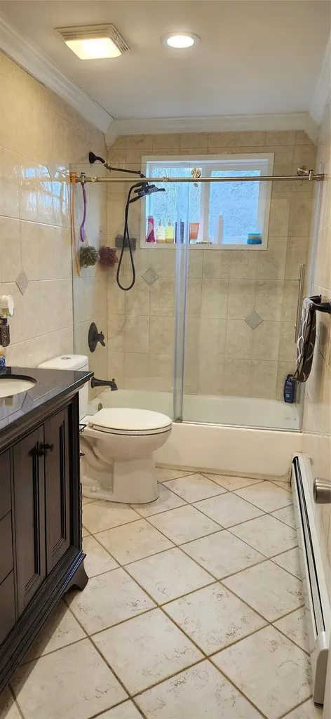 5 Karls Road Yaphank NY 11980