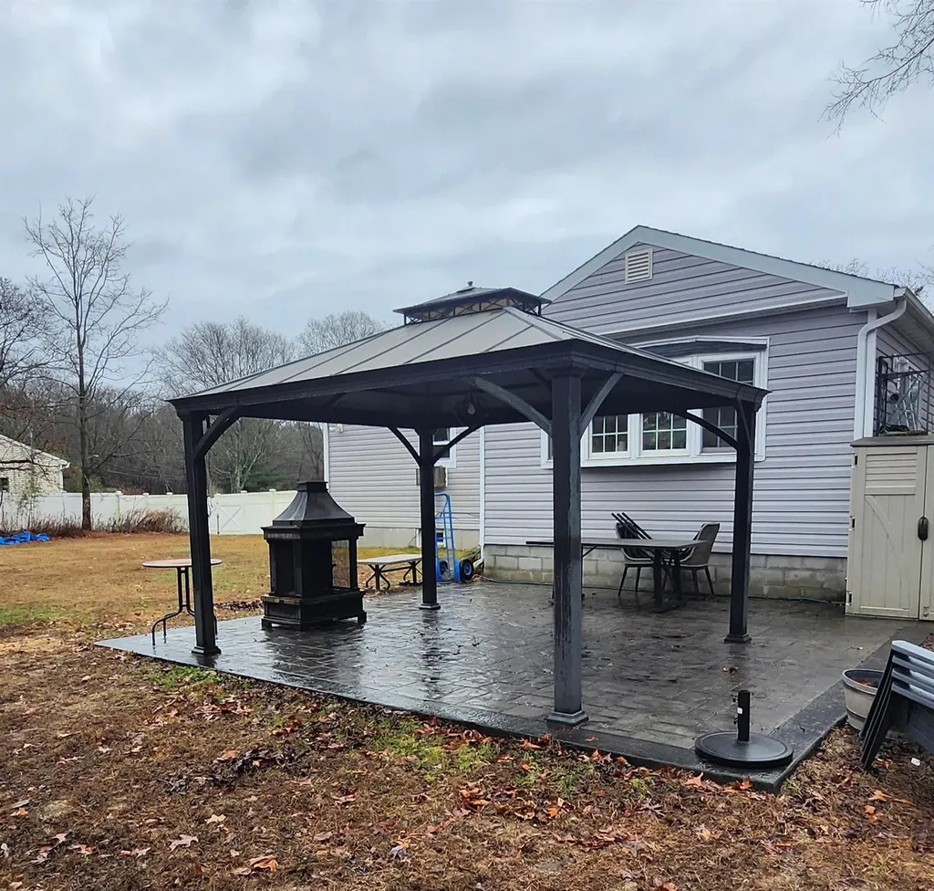 5 Karls Road Yaphank NY 11980