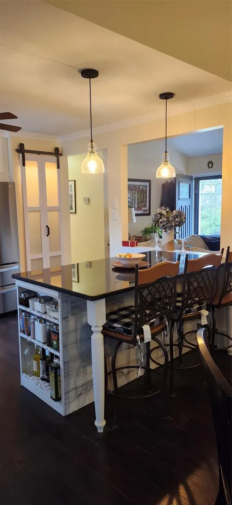 5 Karls Road Yaphank NY 11980