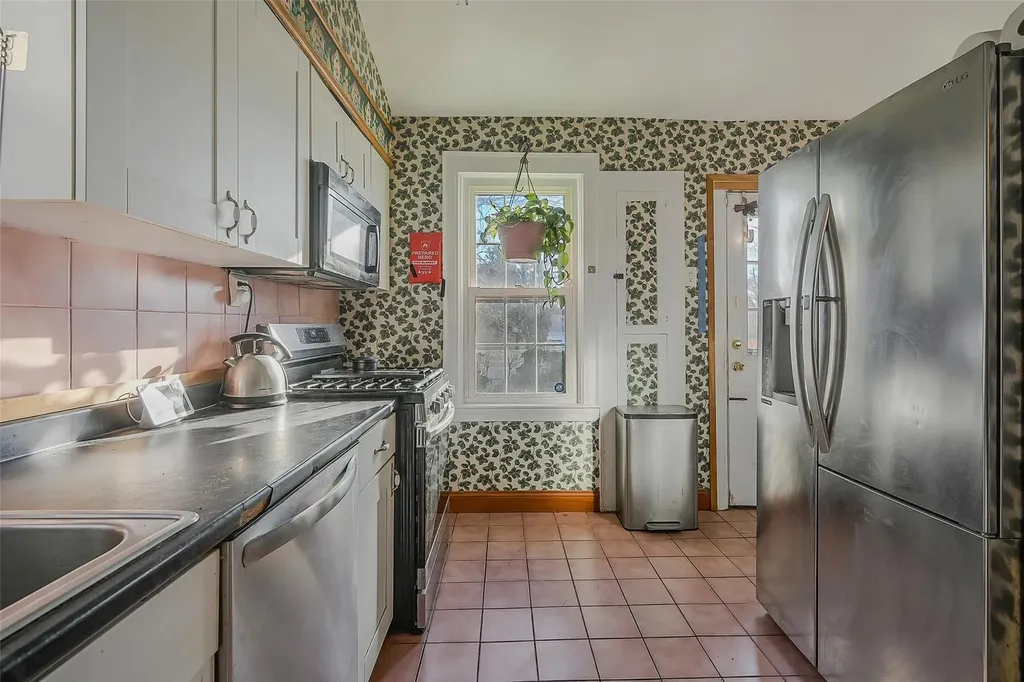 34 Orleans Road Valley Stream NY 11581