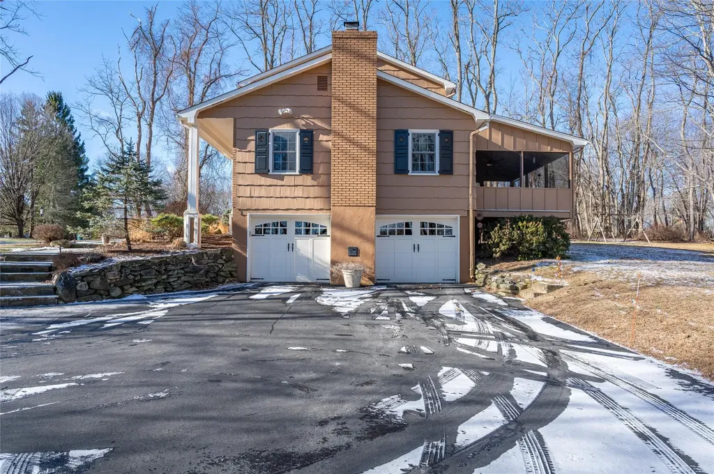 1 Sawgrass Drive Katonah NY 10536