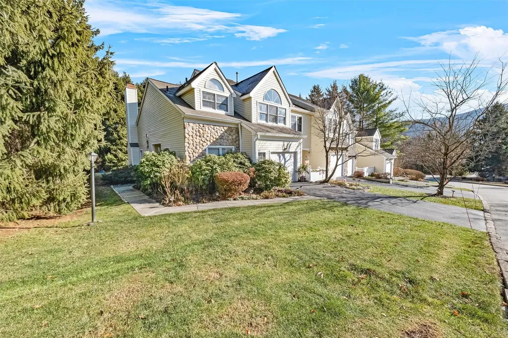 87 Spruce Ridge Drive Fishkill NY 12524