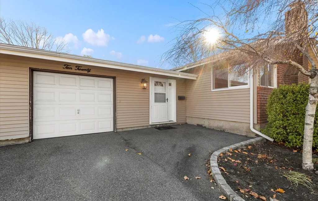 1020 Commack Road Dix Hills NY 11746