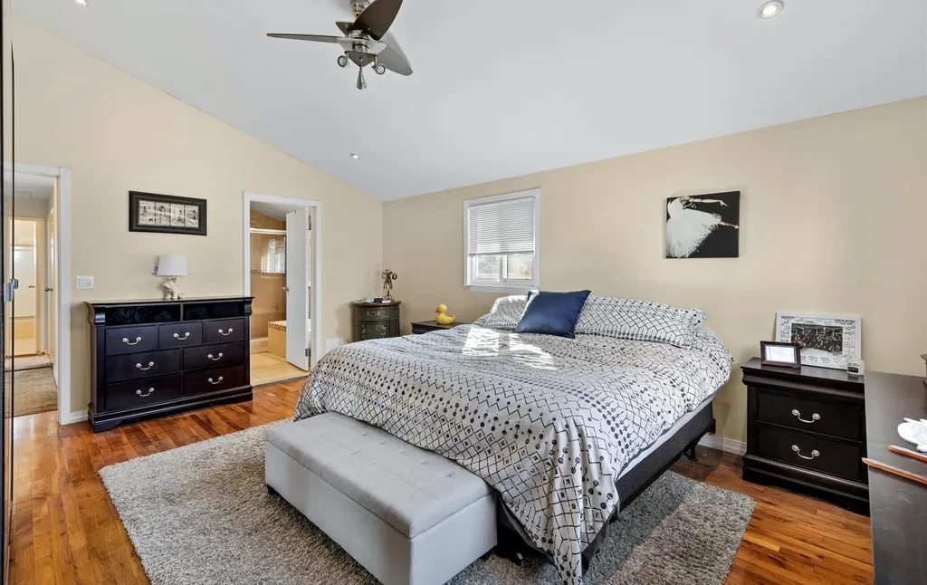 1020 Commack Road Dix Hills NY 11746