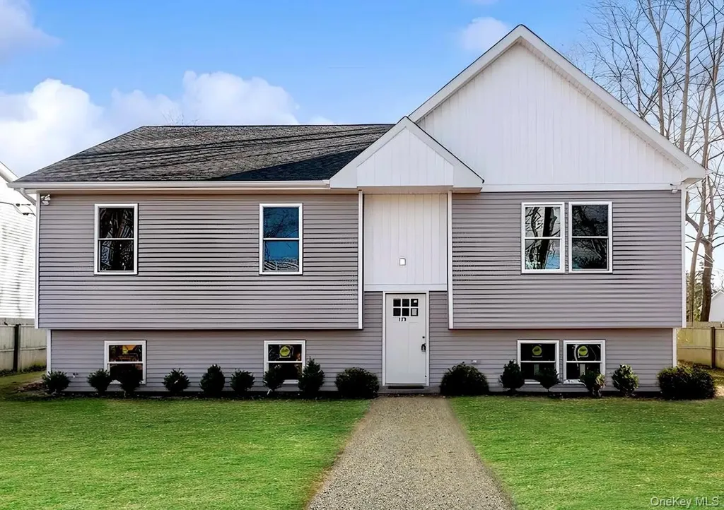 125 Lynbrook Drive Mastic Beach NY 11951