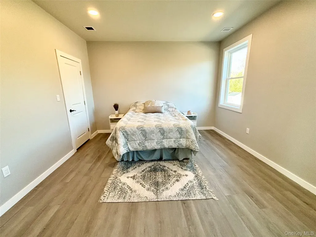 125 Lynbrook Drive Mastic Beach NY 11951