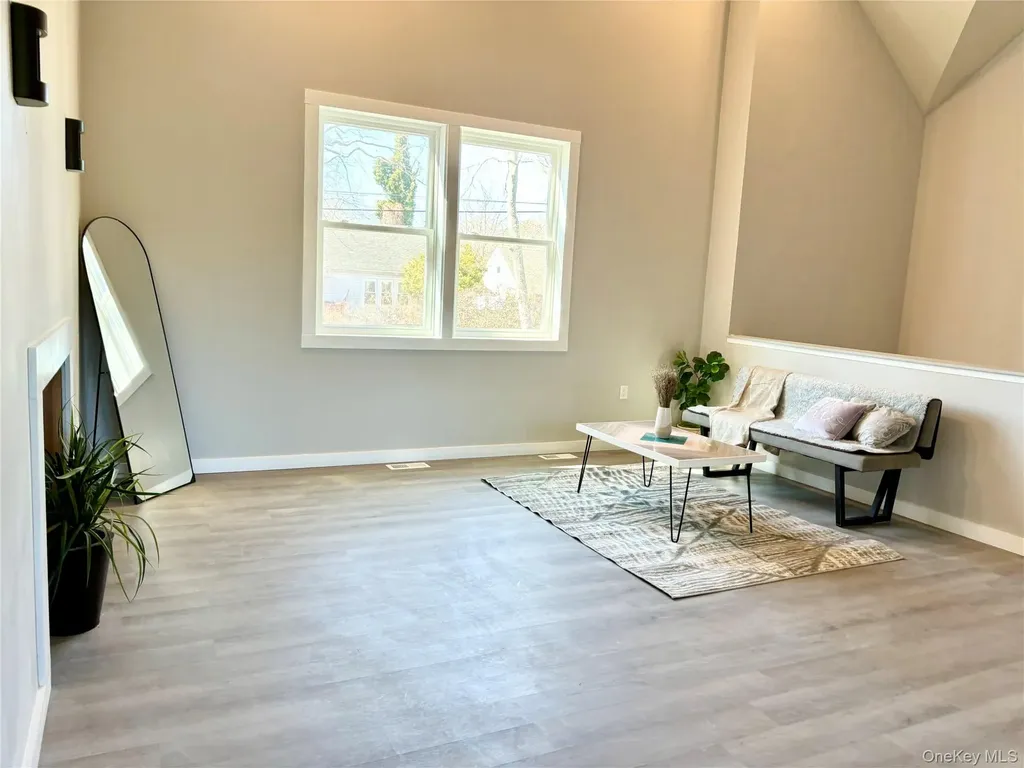 125 Lynbrook Drive Mastic Beach NY 11951