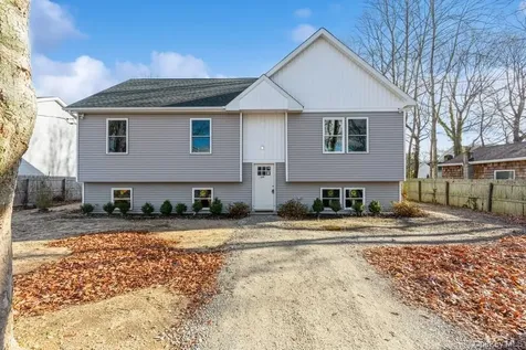 125 Lynbrook Drive Mastic Beach NY 11951