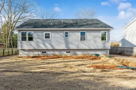 125 Lynbrook Drive Mastic Beach NY 11951