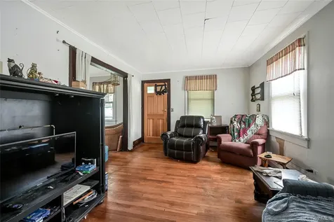 208 Aka 685 Knapp Place Greenport NY 11944