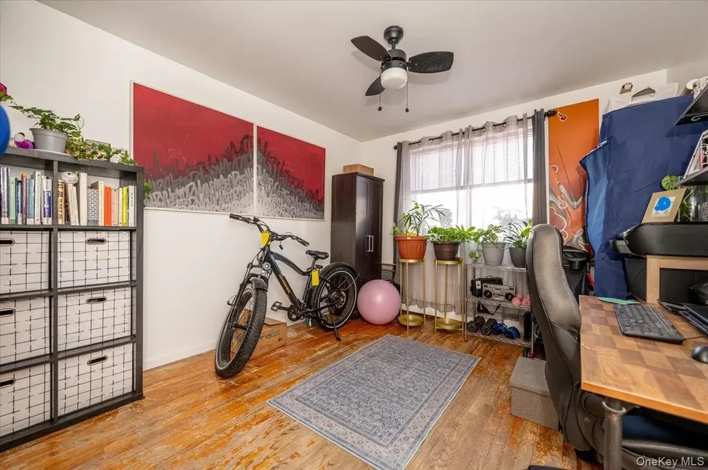 2873 Roebling Avenue Bronx NY 10461