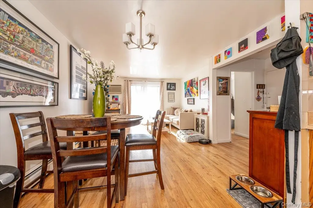 2873 Roebling Avenue Bronx NY 10461
