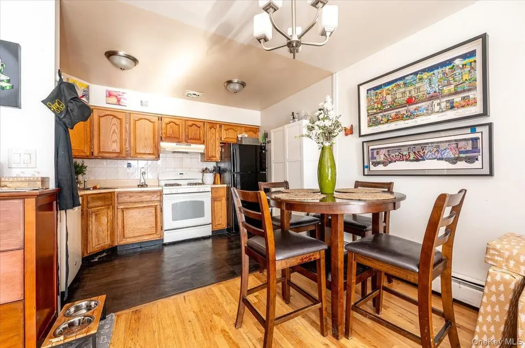 2873 Roebling Avenue Bronx NY 10461