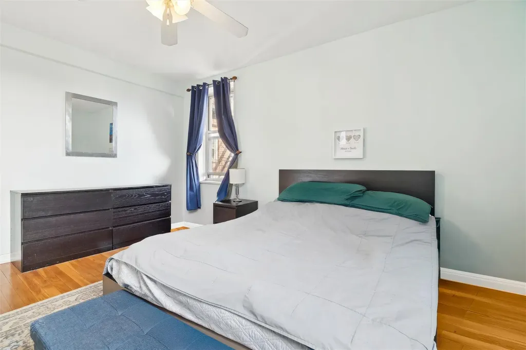 5635 Netherland Avenue Bronx NY 10471