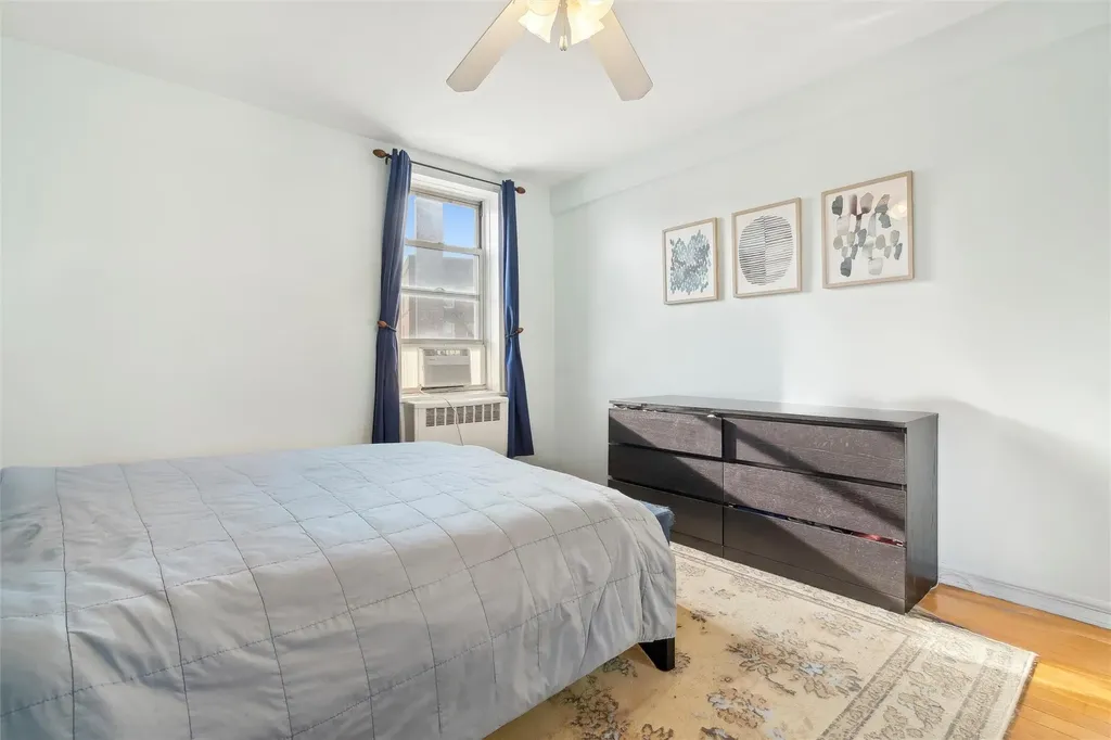 5635 Netherland Avenue Bronx NY 10471