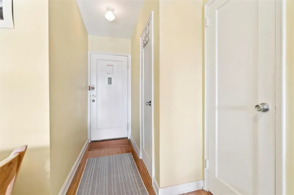 5635 Netherland Avenue Bronx NY 10471