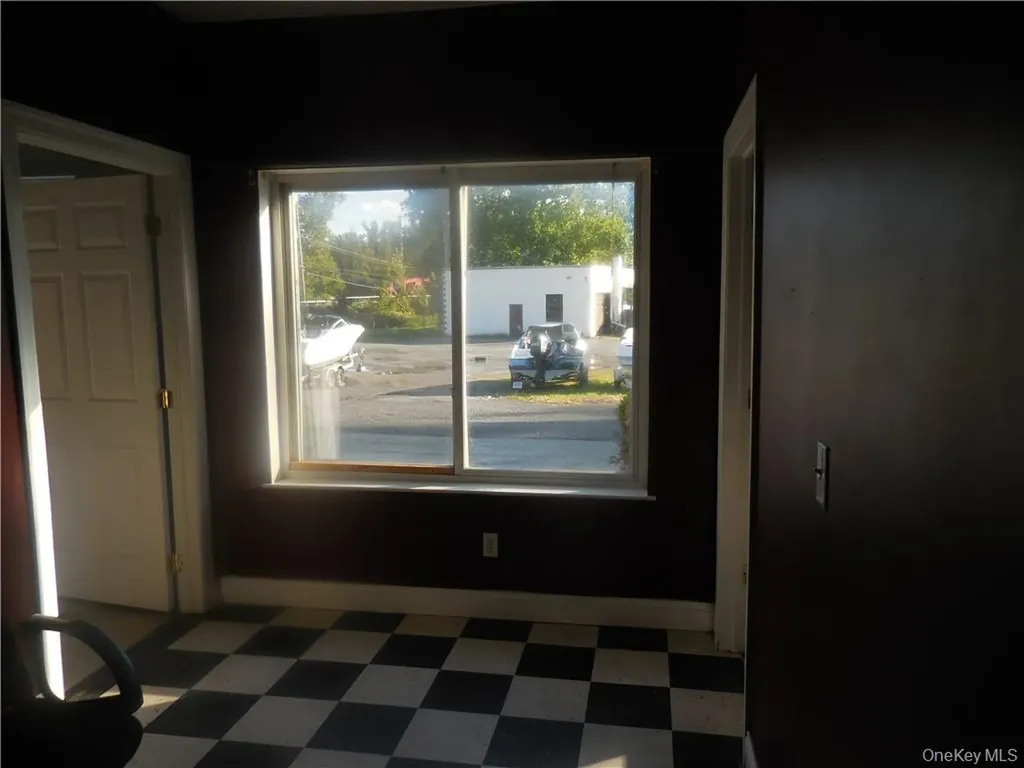 2899 Us Route 9w New Windsor NY 12553