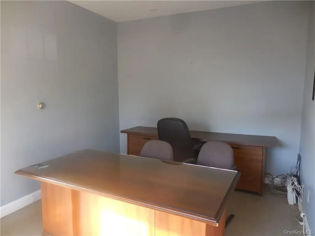 2899 Us Route 9w New Windsor NY 12553