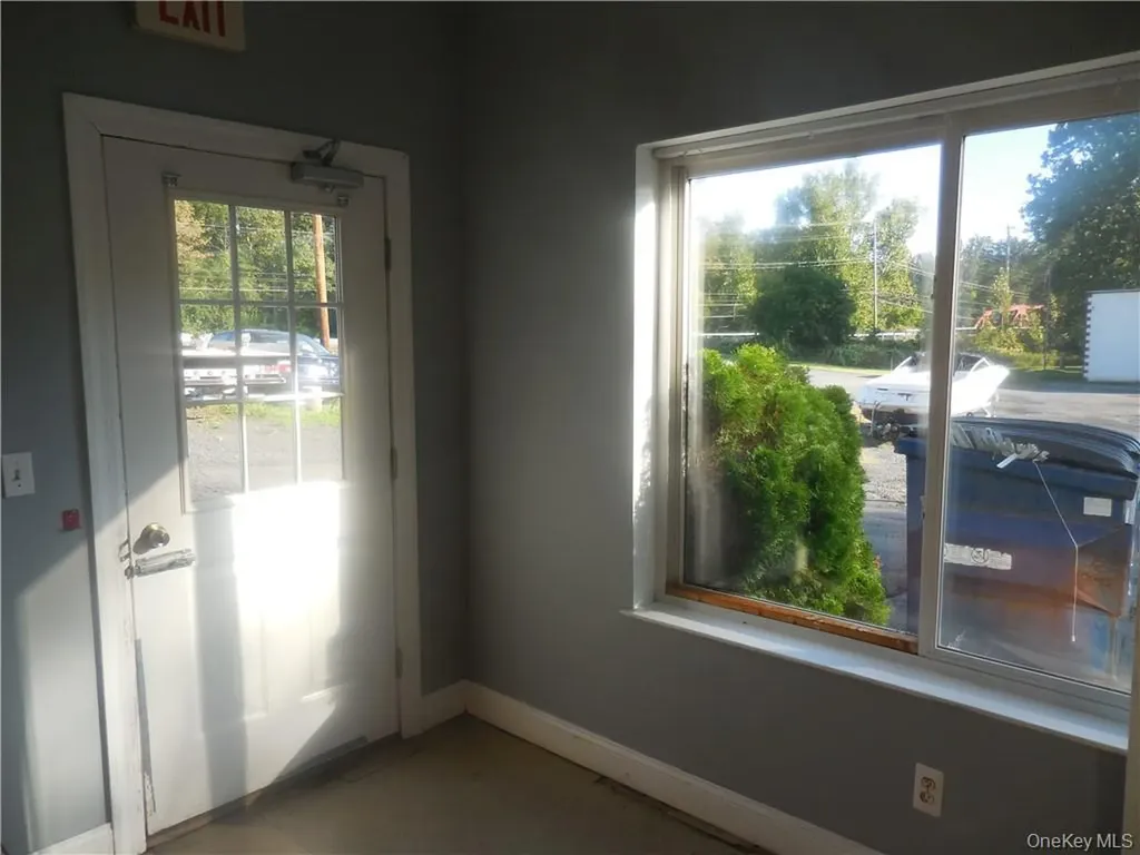 2899 Us Route 9w New Windsor NY 12553