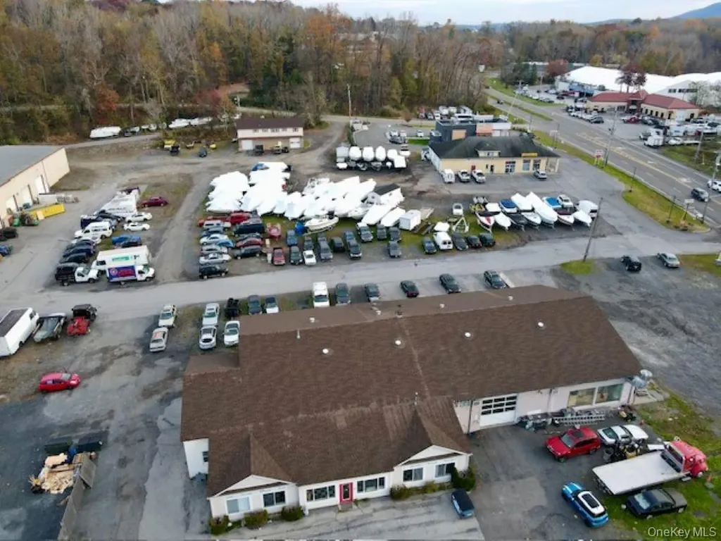 2899 Us Route 9w New Windsor NY 12553