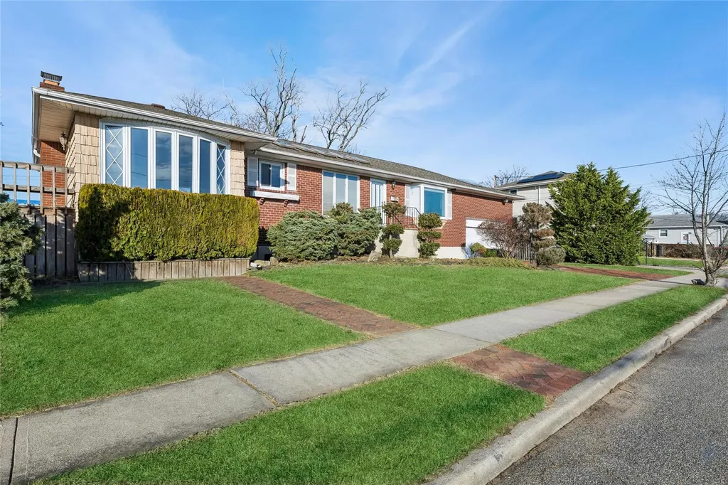 3402 Elliott Boulevard Oceanside NY 11572