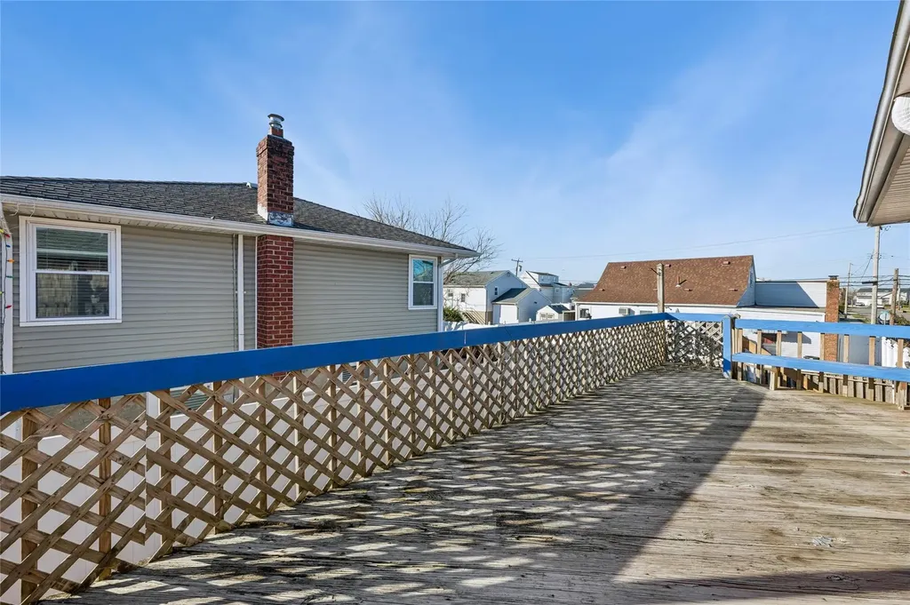 3402 Elliott Boulevard Oceanside NY 11572