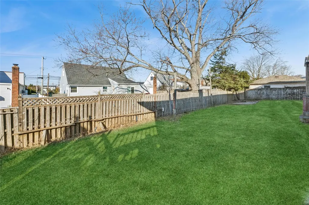 3402 Elliott Boulevard Oceanside NY 11572