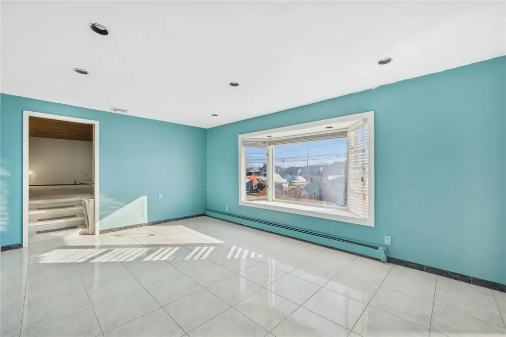 3402 Elliott Boulevard Oceanside NY 11572