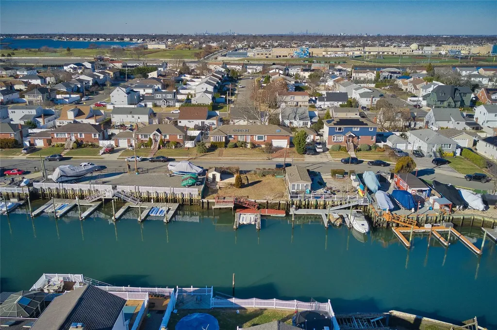 3402 Elliott Boulevard Oceanside NY 11572