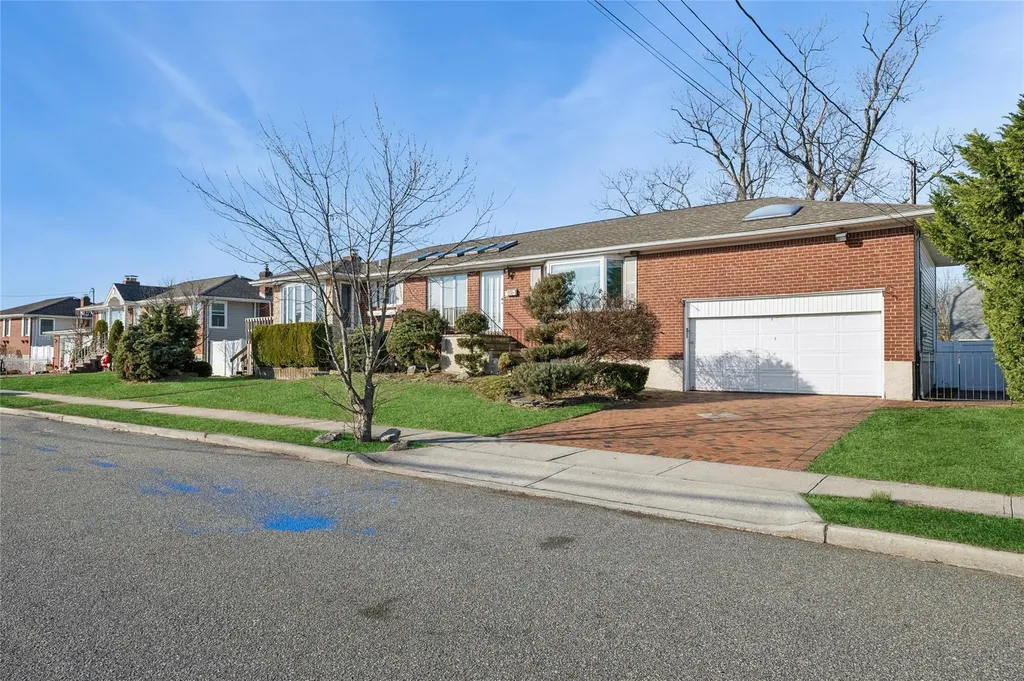 3402 Elliott Boulevard Oceanside NY 11572