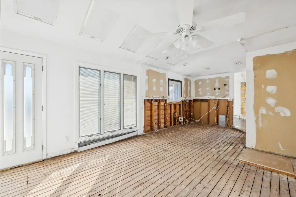 3402 Elliott Boulevard Oceanside NY 11572