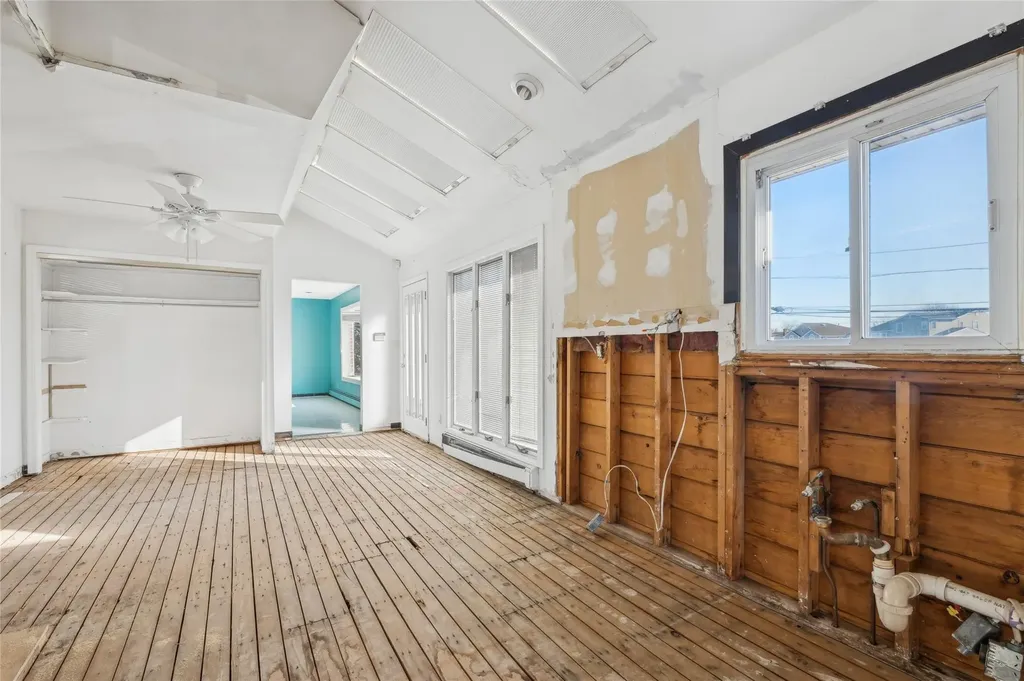 3402 Elliott Boulevard Oceanside NY 11572