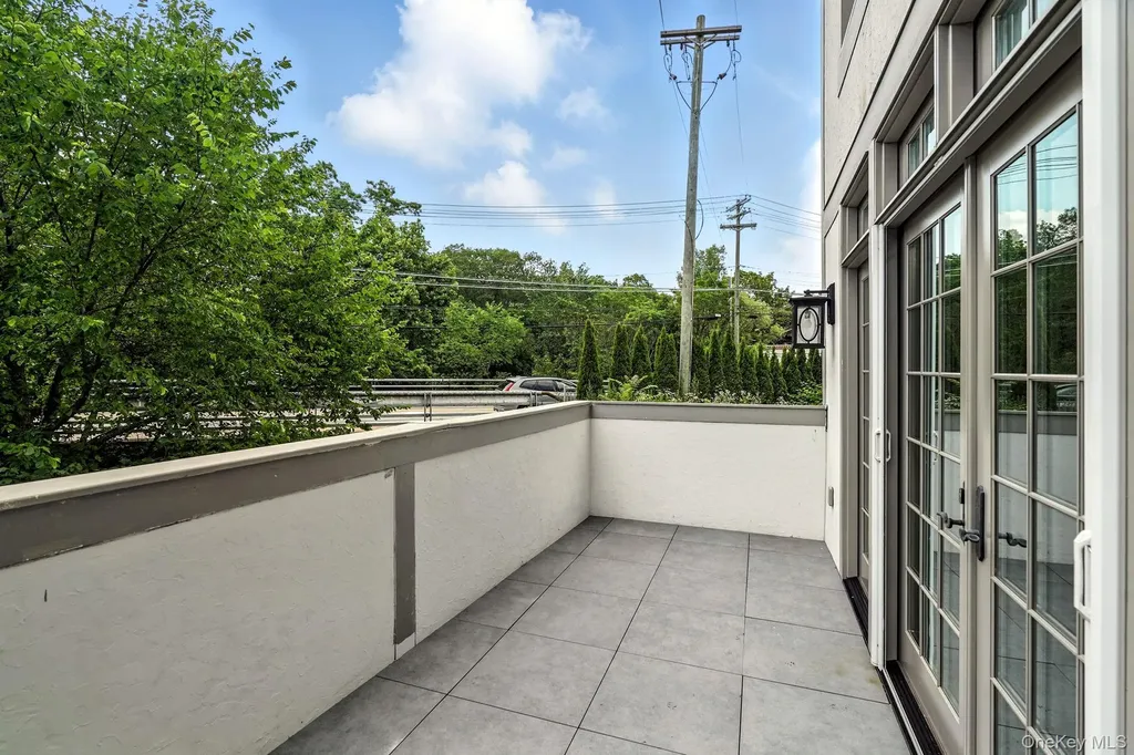 2 Weaver Street Scarsdale NY 10583