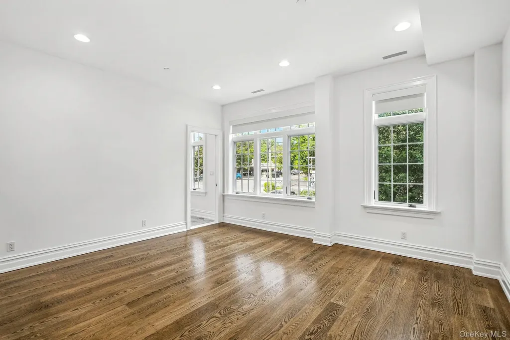 2 Weaver Street Scarsdale NY 10583