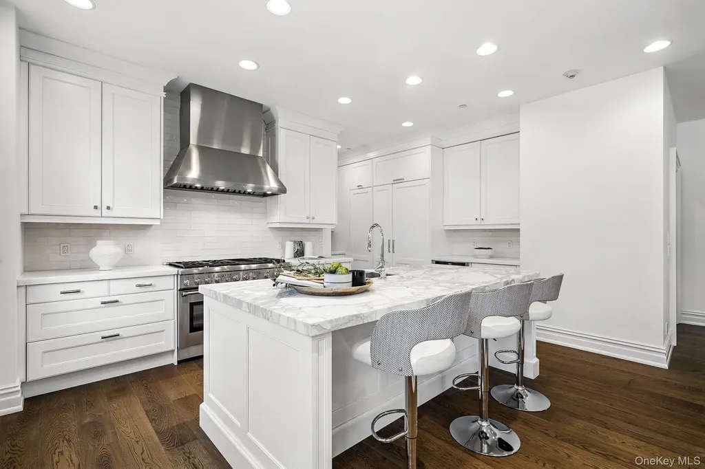 2 Weaver Street Scarsdale NY 10583