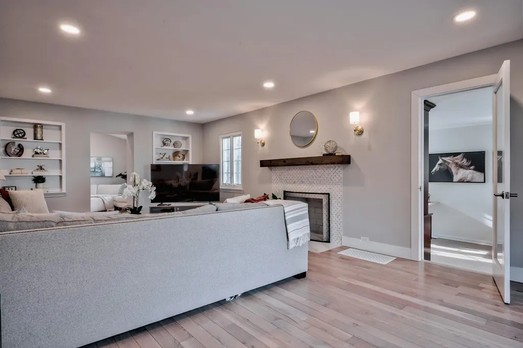 54 Castle Ridge Road Manhasset NY 11030