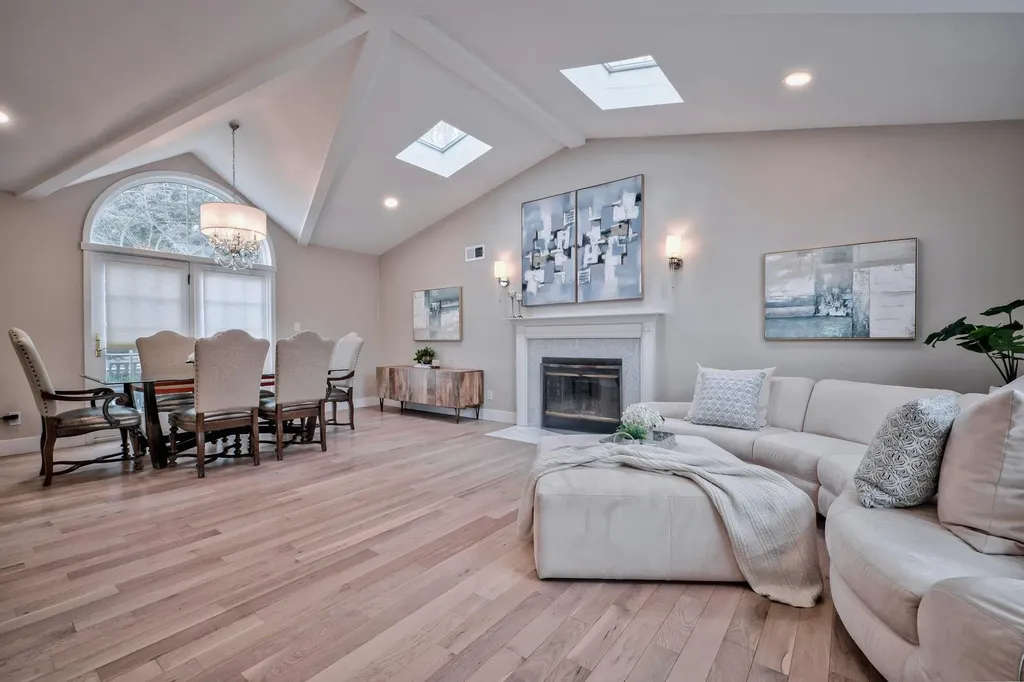 54 Castle Ridge Road Manhasset NY 11030
