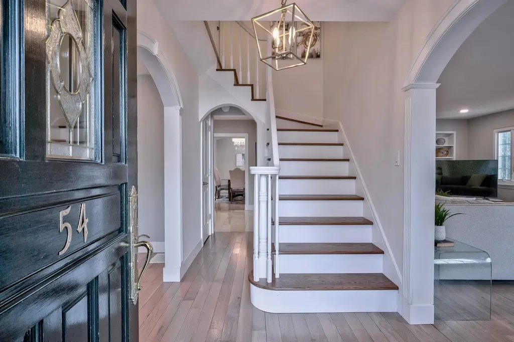 54 Castle Ridge Road Manhasset NY 11030