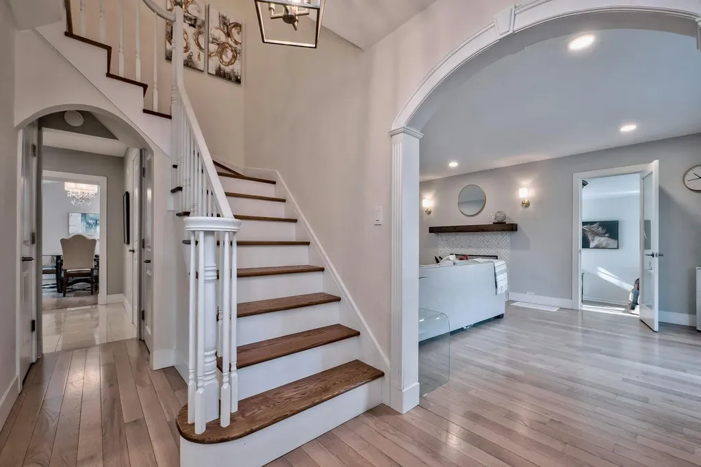 54 Castle Ridge Road Manhasset NY 11030