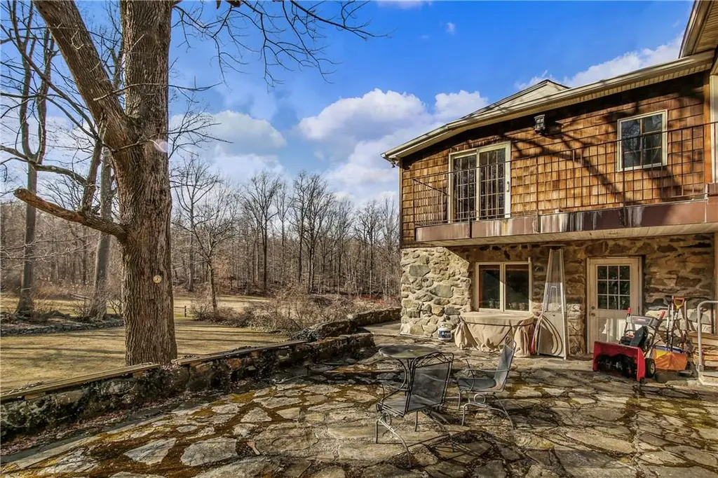 57 Ridge Road Hartsdale NY 10530